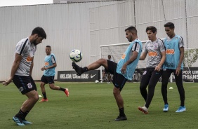 Aps derrota para o Cruzeiro, Corinthians volta aos treinos no CT Joaquim Grava