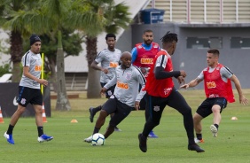 Aps derrota para o Cruzeiro, Corinthians volta aos treinos no CT Joaquim Grava