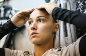 Crivelari no vestiário antes do jogo contra o Libertad/Limpeño pela Libertadores Feminina