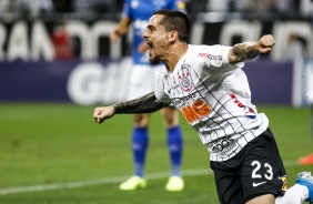 Fagner durante jogo contra o Cruzeiro, pelo Campeonato Brasileiro, na Arena Corinthians