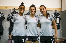 Grazi, Paulinha e Millene vestiário antes do jogo contra o Libertad/Limpeño pela Libertadores Femini