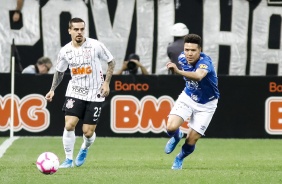 Lateral Fagner durante jogo contra o Cruzeiro, pelo Campeonato Brasileiro, na Arena Corinthians