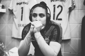 Lelê no vestiário antes do jogo contra o Libertad/Limpeño pela Libertadores Feminina 2019