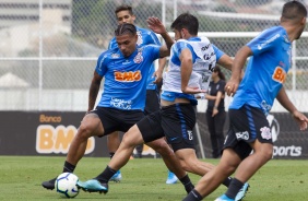 Urso e companheiros no treinamento desta terça-feira no CT Joaquim Grava
