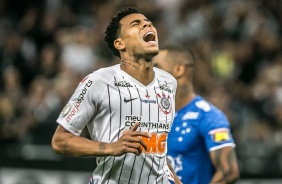 Gustavo em duelo contra o Cruzeiro, pelo Campeonato Brasileiro, na Arena Corinthians