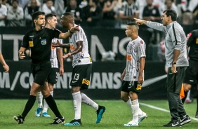 Juiz expulsa Fábio Carille do jogo contra Cruzeiro, pelo Brasileirão, na Arena Corinthians