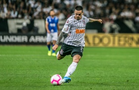 Lateral Fagner no jogo contra o Cruzeiro, pelo Brasileiro, na Arena Corinthians