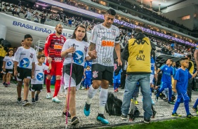 Ralf entra em campo para jogo contra o Cruzeiro, pelo Brasileirão, na Arena Corinthians