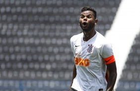 Jovem Nathan em partida contra o Ituano pelo Campeonato Paulista Sub-20