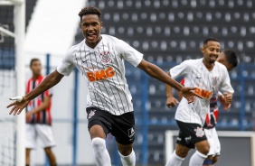 Corinthians goleia o Primavera pelo Paulista Sub-17