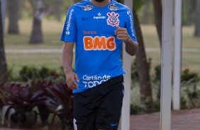 Clayson durante primeiro treino comandado por Dyego Coelho, no CT Joaquim Grava