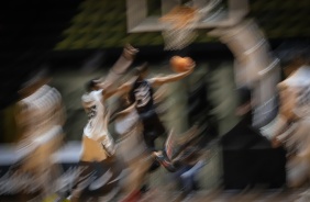 Corinthians enfrenta o Botafogo pelo NBB