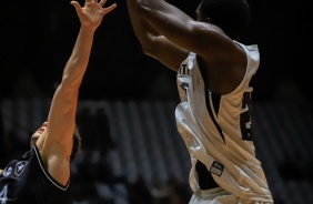 Corinthians enfrenta o Botafogo pelo NBB