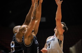 Corinthians enfrenta o Botafogo pelo NBB