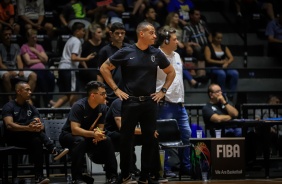 Corinthians enfrenta o Botafogo pelo NBB