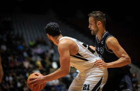 Corinthians enfrenta o Botafogo pelo NBB