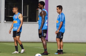 Janderson, Renê e Jadson durante primeiro treino comandado por Dyego Coelho, no CT Joaquim Grava