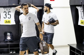 Fagner no vestirio antes do jogo contra o CSA, pelo Brasileiro