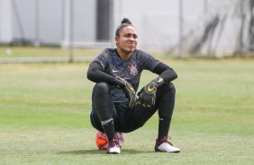 Jogadoras do Corinthians Feminino realizam treinamento no CT da base