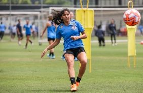 Jogadoras do Corinthians Feminino realizam treinamento no CT da base