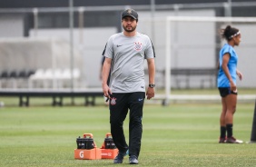 Jogadoras do Corinthians Feminino realizam treinamento no CT da base