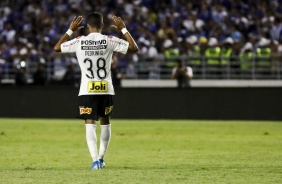 Jovem Pedrinho durante jogo contra o CSA, pelo Campeonato Brasileiro