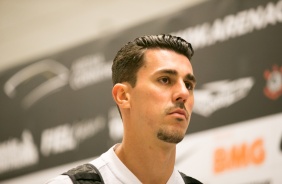 Avelar chega  Arena Corinthians para jogo contra o Fortaleza, pelo Brasileiro