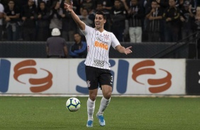 Avelar no jogo contra o Fortaleza, pelo Campeonato Brasileiro, na Arena Corinthians