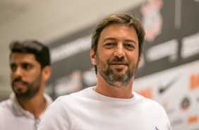 Duílio chega à Arena Corinthians para jogo contra o Fortaleza, pelo Brasileirão