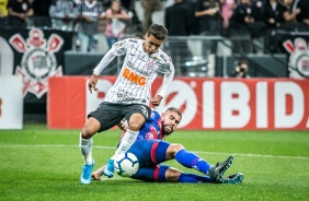 Menino Pedrinho durante partida contra o Fortaleza, pelo Brasileiro, na Arena Corinthians