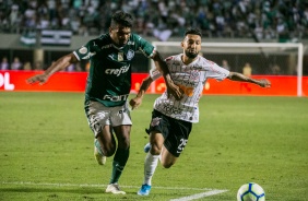 Clayson durante Drbi, contra o Palmeiras, no Pacaembu