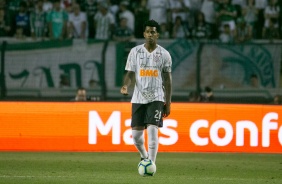 Gil durante Dérbi, contra o Palmeiras, no Pacaembu