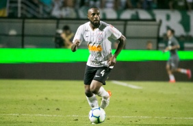 Manoel durante Dérbi, contra o Palmeiras, no Pacaembu