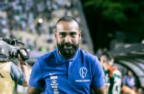 Treinador Coelho durante Dérbi, contra o Palmeiras, no Pacaembu