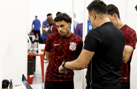 Gabriel chega ao Pacaembu para jogo contra o Palmeiras, pelo Brasileiro