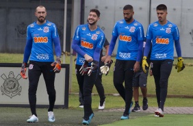 Goleiros do Corinthians no último treino antes do jogo contra o Palmeiras