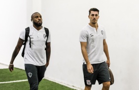 Manoel e Avelar chegam ao Pacaembu para jogo contra o Palmeiras, pelo Brasileiro