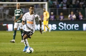 Pedrinho durante o Dérbi deste sábado, no Pacaembu
