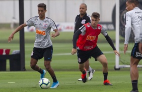 Pedrinho e Lucas Piton no último treino antes do jogo contra o Palmeiras