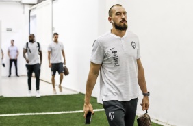 Walter chega ao Pacaembu para jogo contra o Palmeiras, pelo Brasileirão