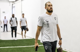 Walter chega ao Pacaembu para jogo contra o Palmeiras, pelo Brasileiro