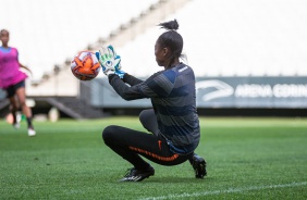 Tain durante treino de reconhecimento do gramado da Arena Corinthians