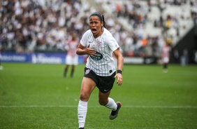 Atacante Victria durante final do Paulista Feminino, na Arena Corinthians