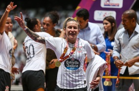 Cacau durante comemorações do título do Campeonato Paulista, pelo Corinthians Feminino