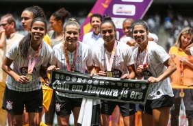 Elenco do Timo durante comemoraes do ttulo do Campeonato Paulista, pelo Corinthians Feminino