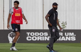 Gustavo e Coelho no treinamento desta quinta-feira no CT Joaquim Grava