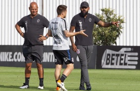 Mauro, Ramiro e Coelho no treinamento desta quinta-feira no CT Joaquim Grava