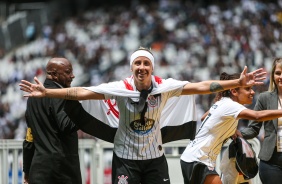 Pardal durante comemorações do título do Campeonato Paulista, pelo Corinthians Feminino