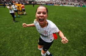 rika comemorando o ttulo do Campeonato Paulista Feminino