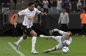 Gustavo durante jogo contra o Internacional, na Arena Corinthians, pelo Brasileiro